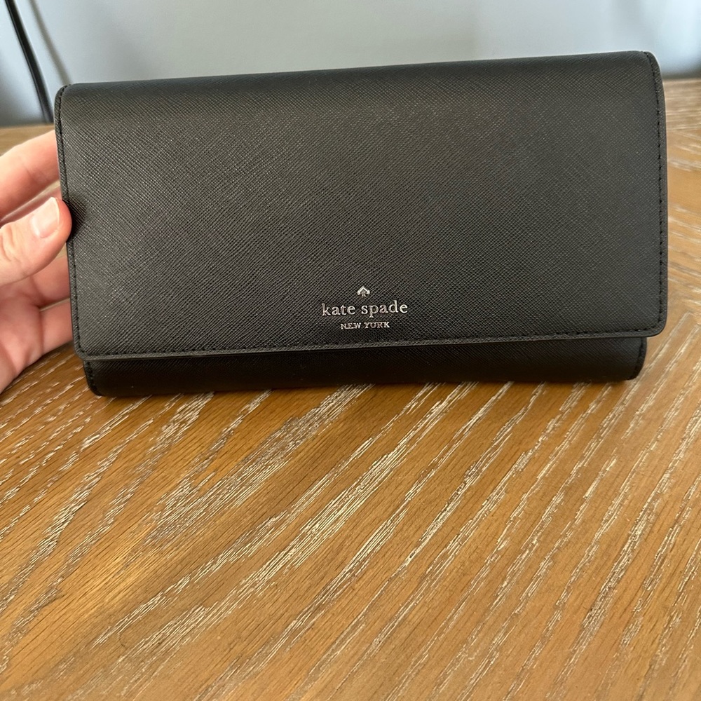 Large Kate spade wallet